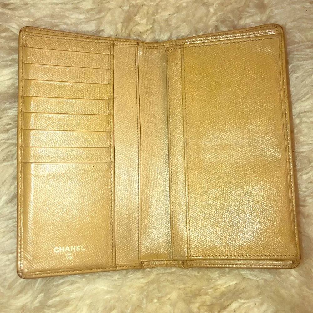 CHANEL Vintage Leather CC Long Bi-Fold Wallet